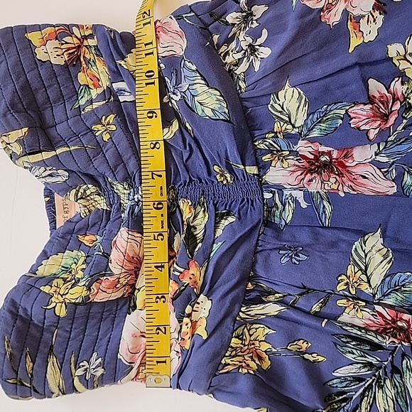 Floral Strapless Jumpsuit Size M      Anti-Slip Band & Cinched Waist - Picture 9 of 13